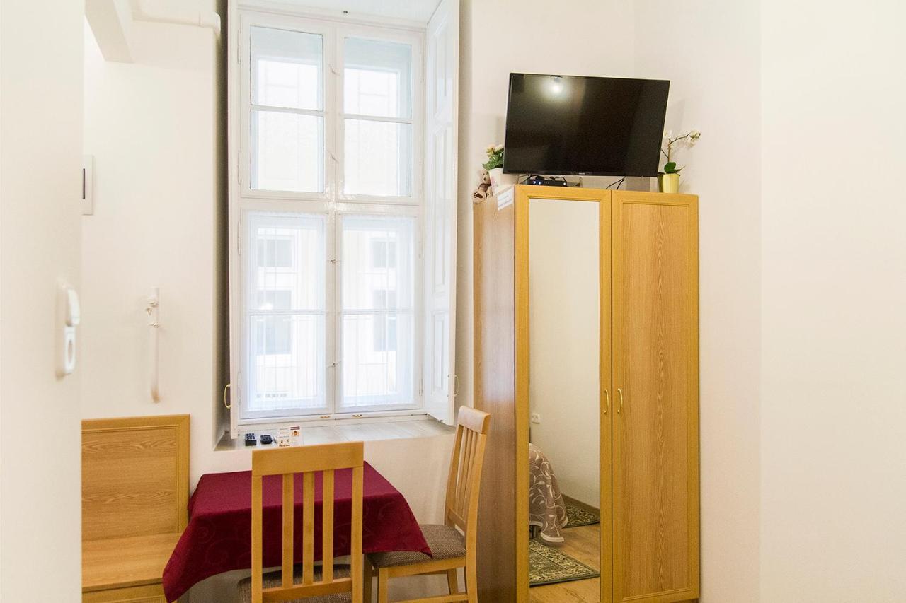 Authentic Akacfa Apartment Budapešť Exteriér fotografie